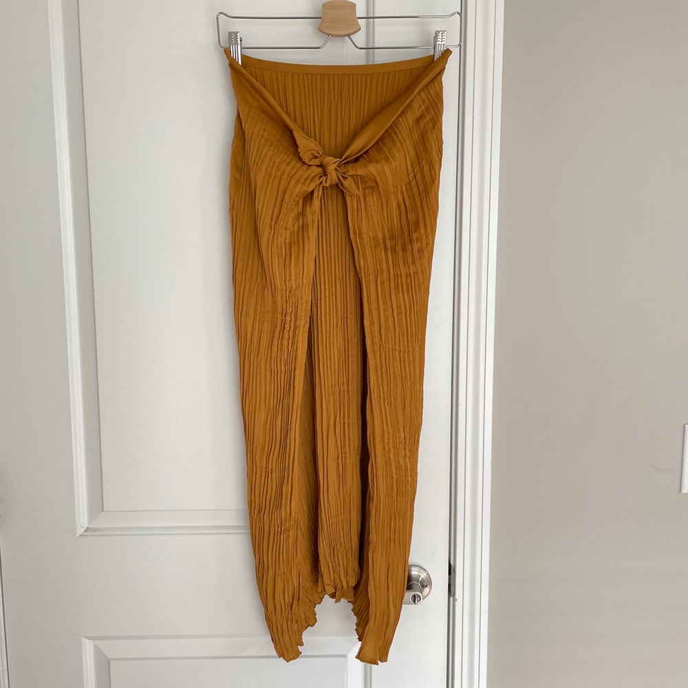 Vince
Pleated Tie Front Midi Skirt
